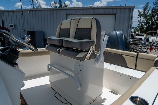 232 CC Adventure 23ft Tidewater Yacht For Sale