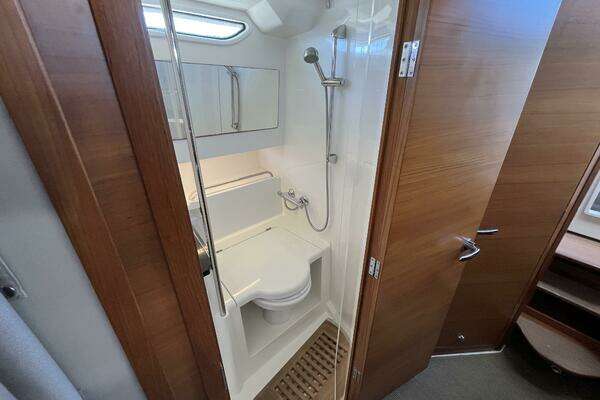 Nimbus C-11 Yacht For Sale