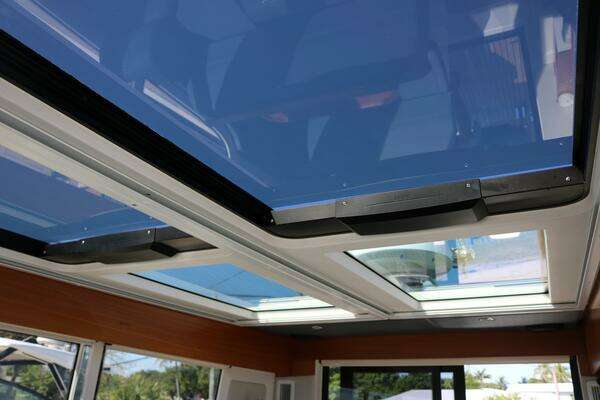 Nimbus C-11 Yacht For Sale