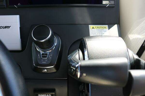 Nimbus C-11 Yacht For Sale