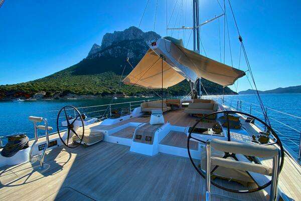 Nautor Swan Swan 98 Yacht For Sale