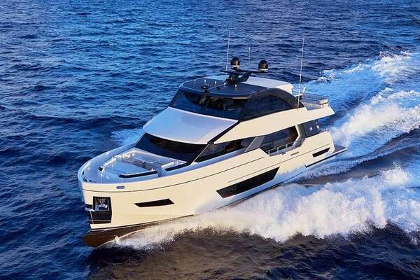 84' Ocean Alexander