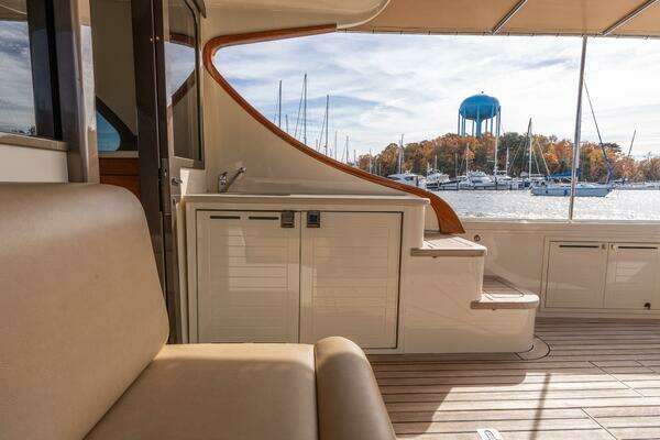 Palm Beach Motor Yachts PB50 Yacht For Sale