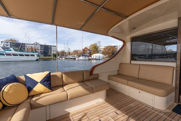 Bella Luna 50ft Palm Beach Motor Yachts Yacht For Sale