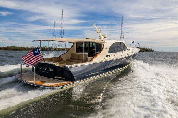 Palm Beach Motor Yachts PB50 Yacht For Sale