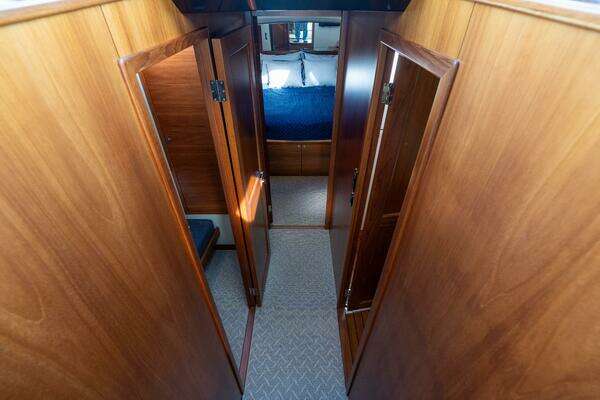 Palm Beach Motor Yachts PB50 Yacht For Sale