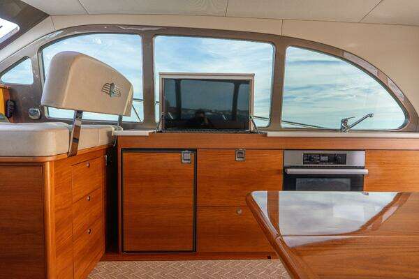 Palm Beach Motor Yachts PB50 Yacht For Sale