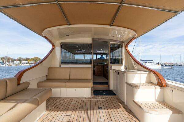 Palm Beach Motor Yachts PB50 Yacht For Sale