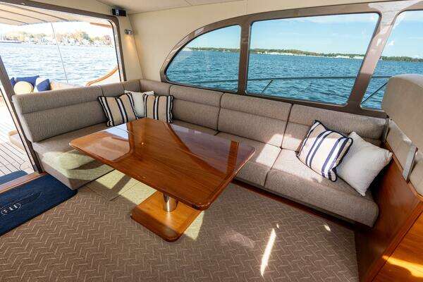 Palm Beach Motor Yachts PB50 Yacht For Sale