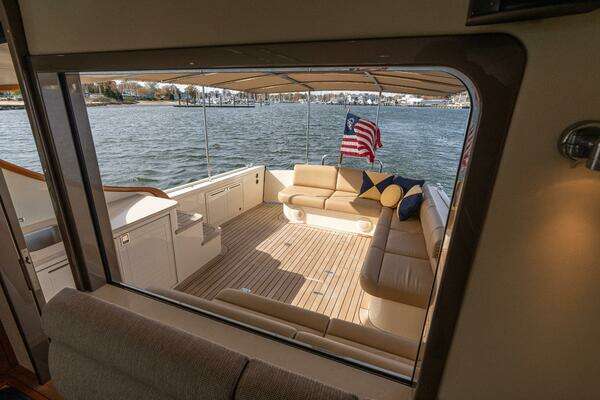 Palm Beach Motor Yachts PB50 Yacht For Sale