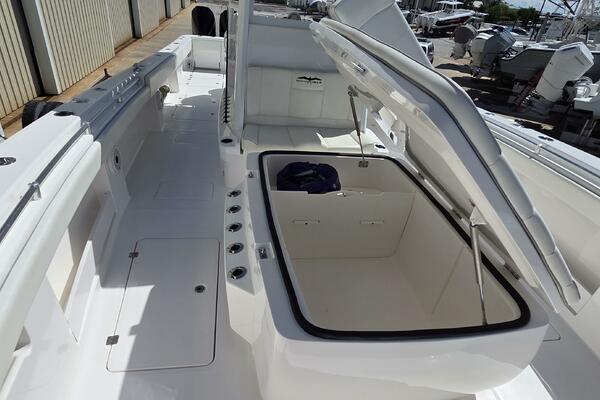 Hit N Run 35ft Invincible Yacht For Sale