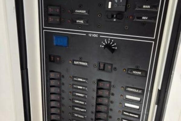 Hit N Run 35ft Invincible Yacht For Sale