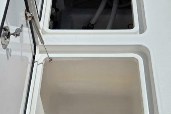 Hit N Run 35ft Invincible Yacht For Sale