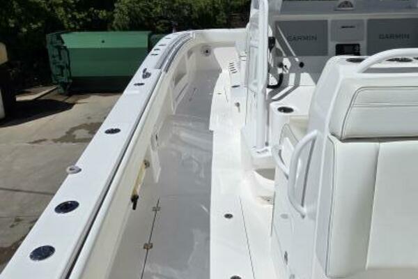 Hit N Run 35ft Invincible Yacht For Sale