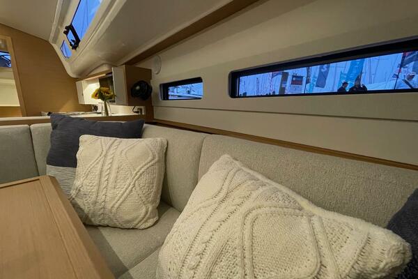 41ft Jeanneau Yacht For Sale