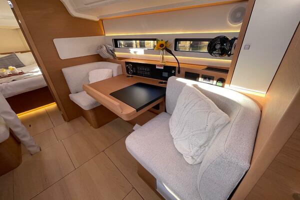 41ft Jeanneau Yacht For Sale