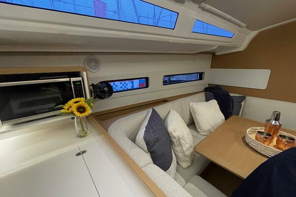 41ft Jeanneau Yacht For Sale