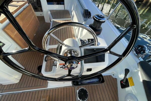 41ft Jeanneau Yacht For Sale