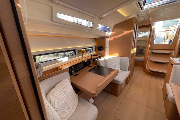 41ft Jeanneau Yacht For Sale