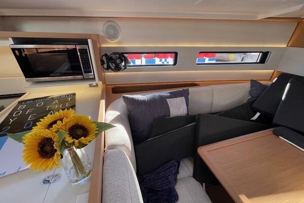 41ft Jeanneau Yacht For Sale