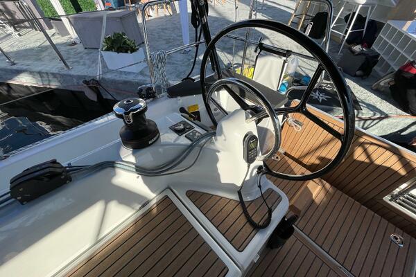 41ft Jeanneau Yacht For Sale