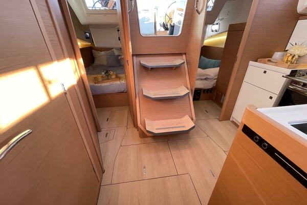 41ft Jeanneau Yacht For Sale