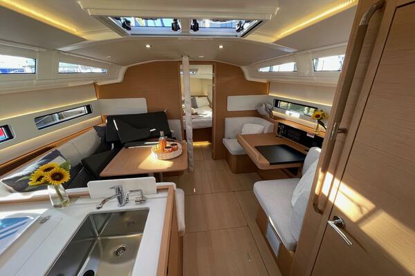 41ft Jeanneau Yacht For Sale