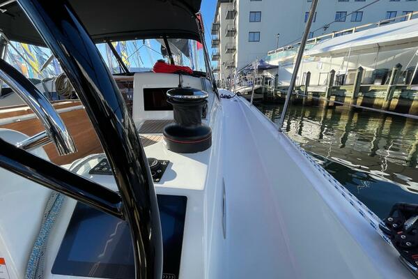 41ft Jeanneau Yacht For Sale