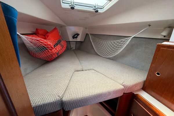 34ft Hunter Yacht For Sale