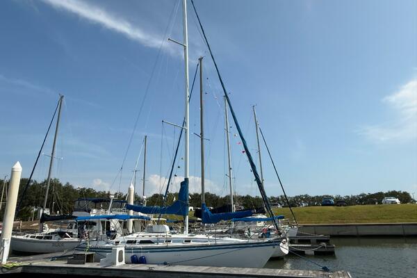34ft Hunter Yacht For Sale