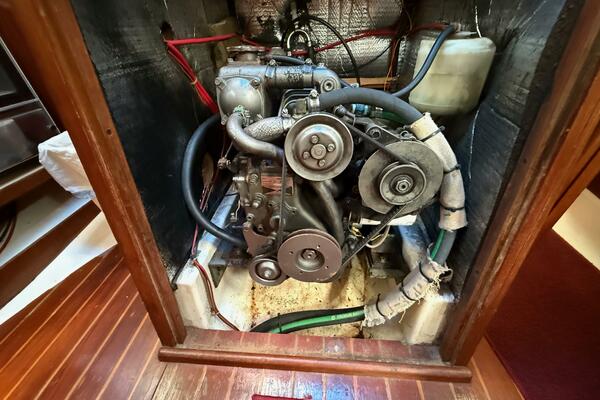 34ft Hunter Yacht For Sale