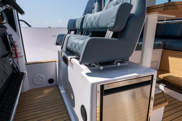 Axopar 37 Aft Cabin Stock 40 37ft Axopar Yacht For Sale