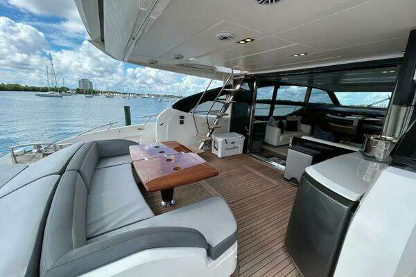 Princess S72 Yacht For Sale