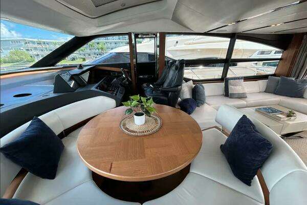 Princess S72 Yacht For Sale