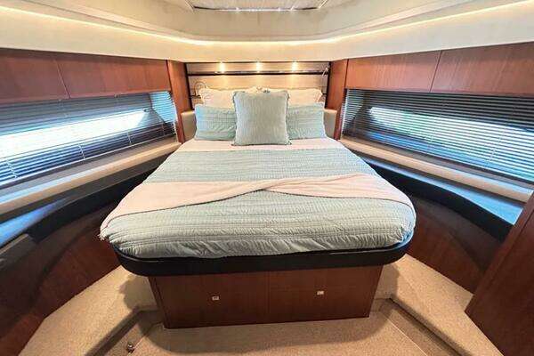 Princess S72 Yacht For Sale