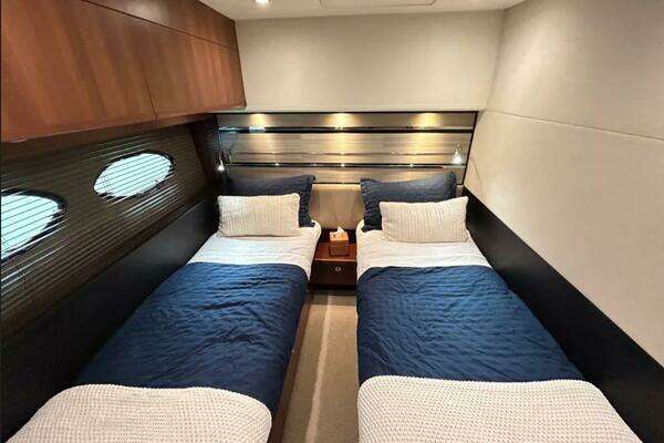 Princess S72 Yacht For Sale