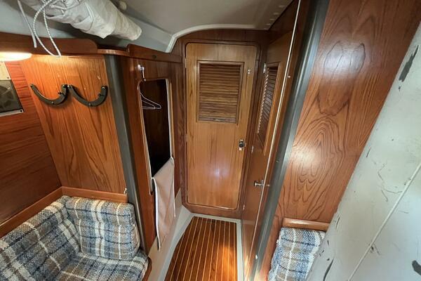 Absolute 41ft C amp C Yacht For Sale