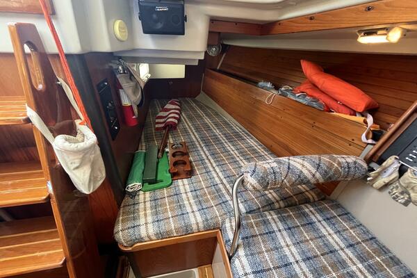 Absolute 41ft C amp C Yacht For Sale