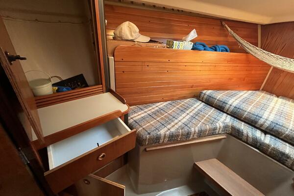 Absolute 41ft C amp C Yacht For Sale