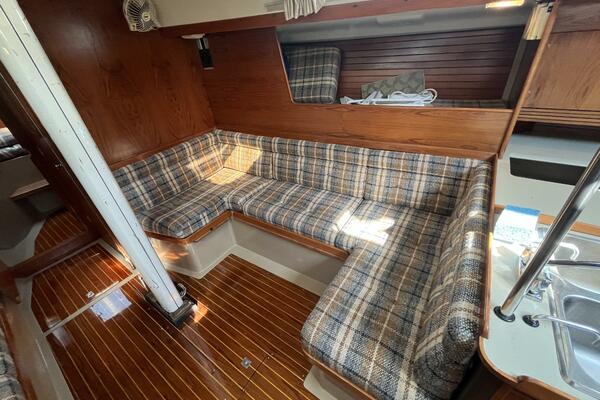 Absolute 41ft C amp C Yacht For Sale