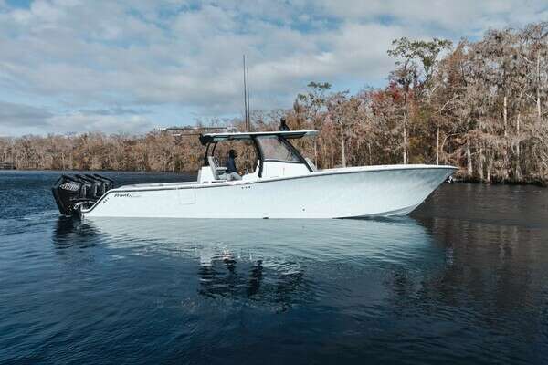 39-ft-Front Runner-2026-39 Center Console- Annapolis Maryland United States  yacht for sale