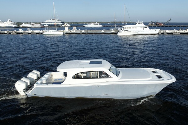 43ft Front Runner Yacht For Sale