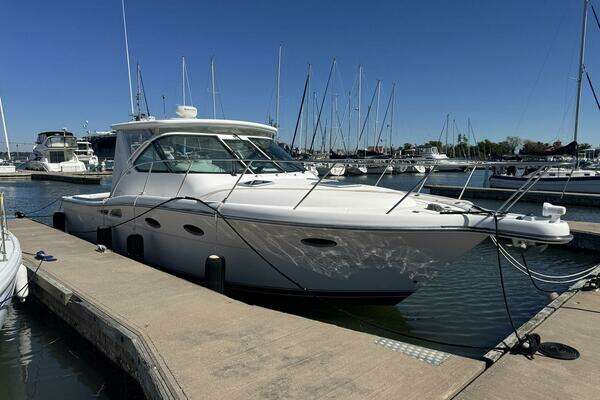 Photo of the 2005 Tiara Yachts 3200 Open "Lone Star"