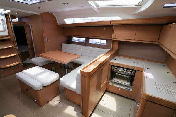 Dufour 500 Yacht For Sale