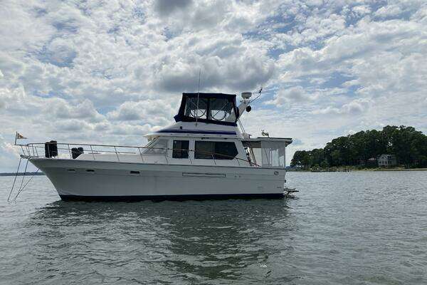 Photo of the 1989 Kha Shing 40 Sedan "First Light"