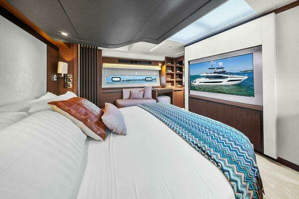 Prestige X70 Yacht For Sale