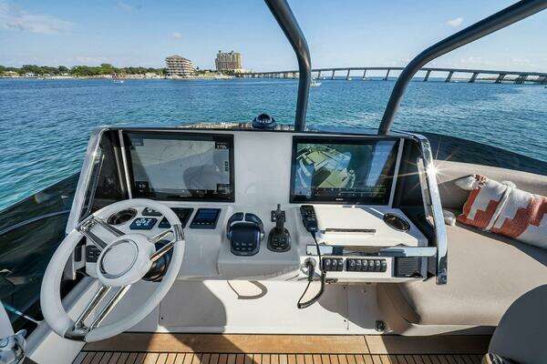 Prestige X70 Yacht For Sale