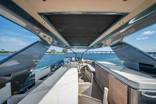 Prestige X70 Yacht For Sale