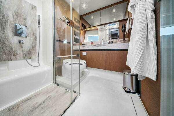 Prestige X70 Yacht For Sale