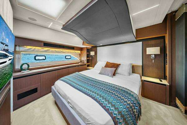 Prestige X70 Yacht For Sale